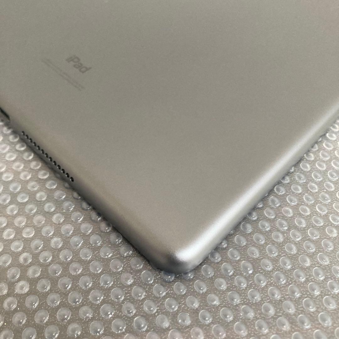 714 電池ほぼ新品☆比較的美品☆iPad7第7世代 32GB WIFIモデル☆