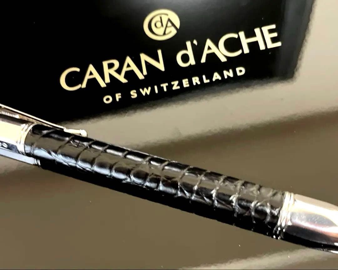 カランダッシュ　バリアスシリーズ　ボールペン　アリゲーター 黒