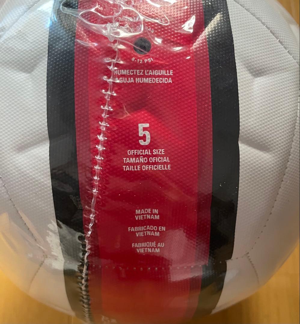 アカデミー　NIKE TOTAL 90 5号級　サッカーボール