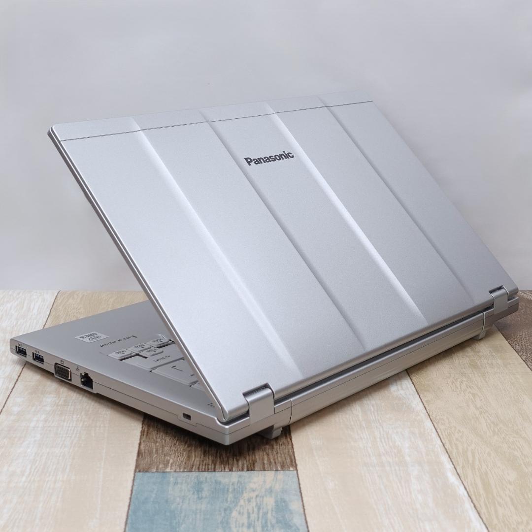 累積使用時間僅少で極美品の１４インチ✨第１０世代ｉ５に超高速ＳＳＤ＆ＤＶＤマルチ