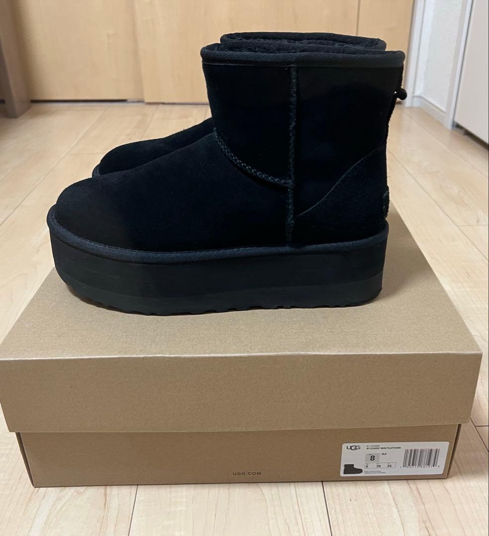 週末限定★UGG クラシックミニ　黒　厚底　暖かい♡ ブーツ
