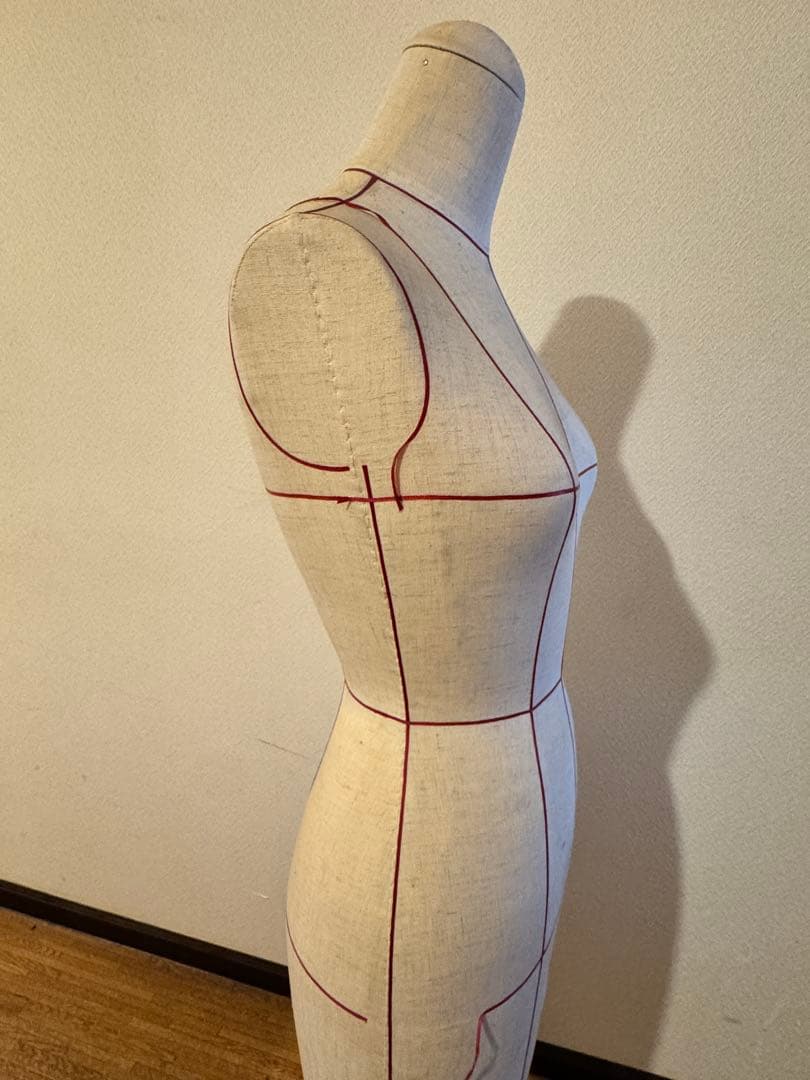 か*読様 東京キイヤ　トルソー　ガイドライン入り