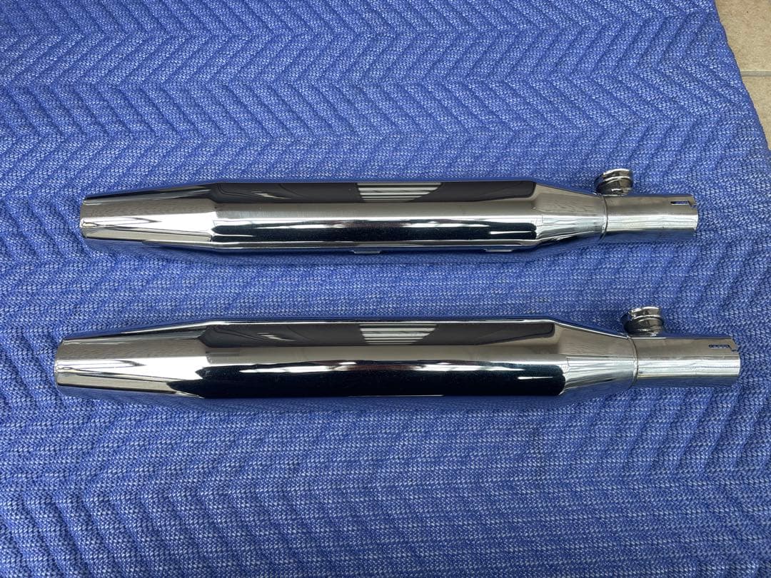 ハーレー スポーツスター北米マフラー パンチアウト16mm '04～'13