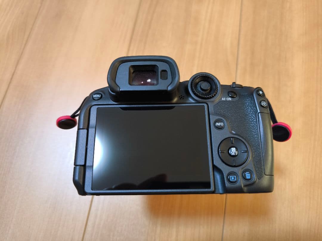 ★特価（11/24まで）【Canon EOS R7】 レンズキット