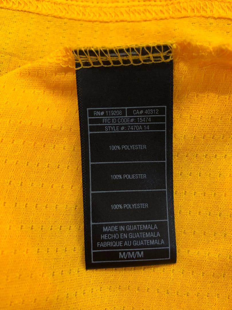 【キューピー】【未使用タグ付】レブロン　CAVS ユニフォーム　黄色