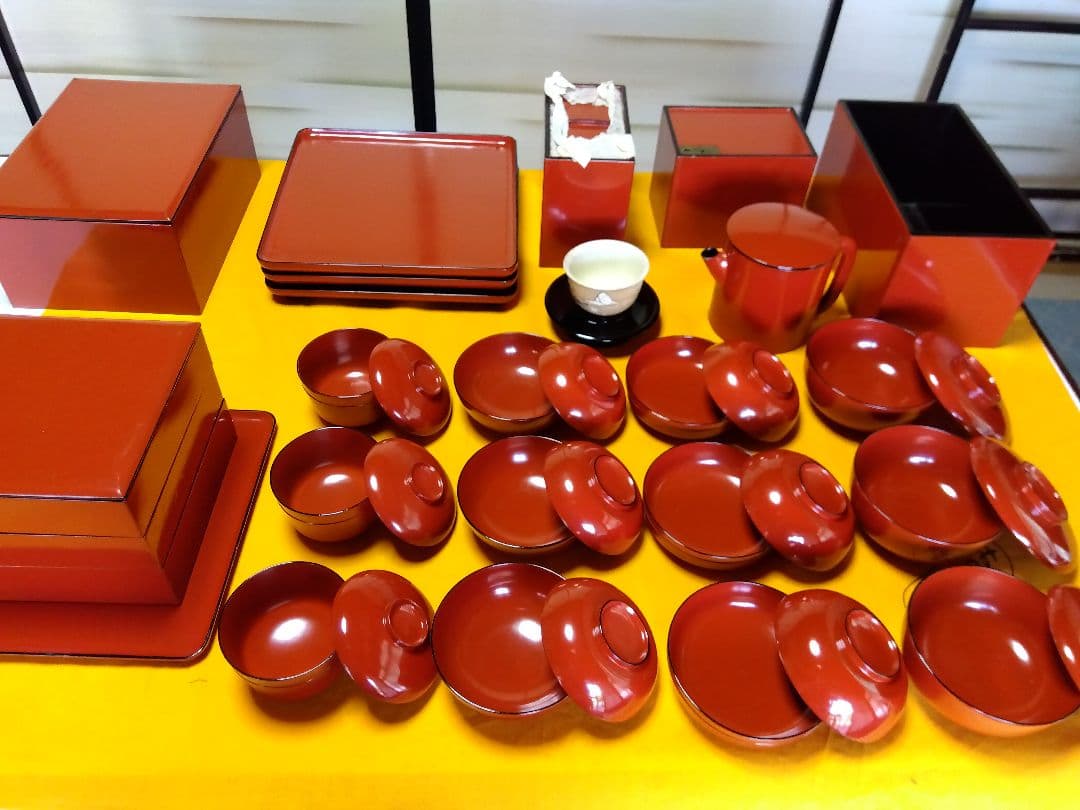 輪島塗　野点セット三人前　重箱　椀四種