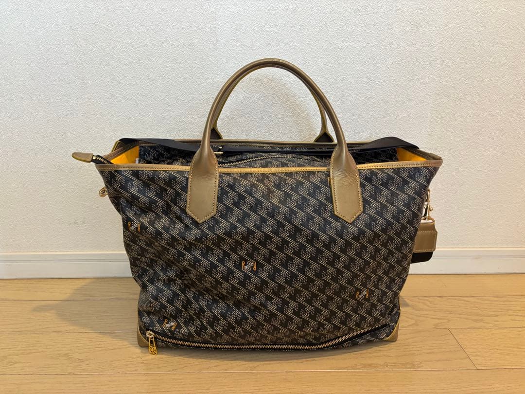 ［ちゃうちゃうSHOP］レザレクション ラニウス トート型ボストン