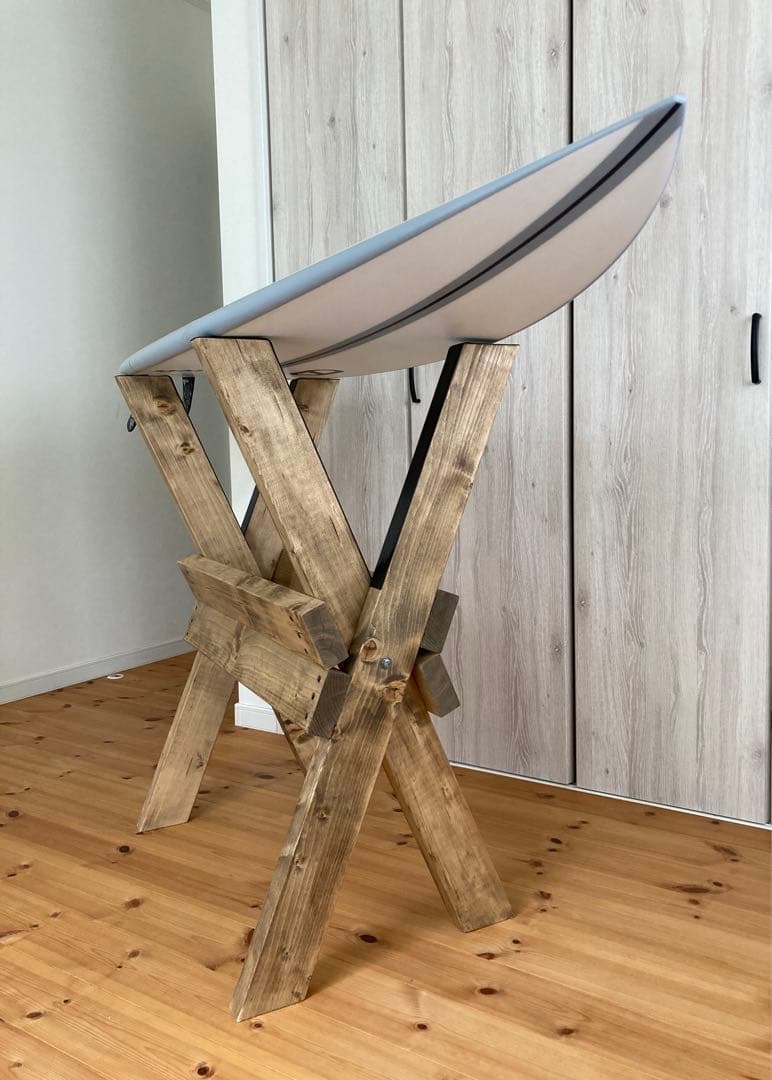 最終値下げ！開閉式！木製サーフボード用メンテナンススタンド　ボードスタンドラック