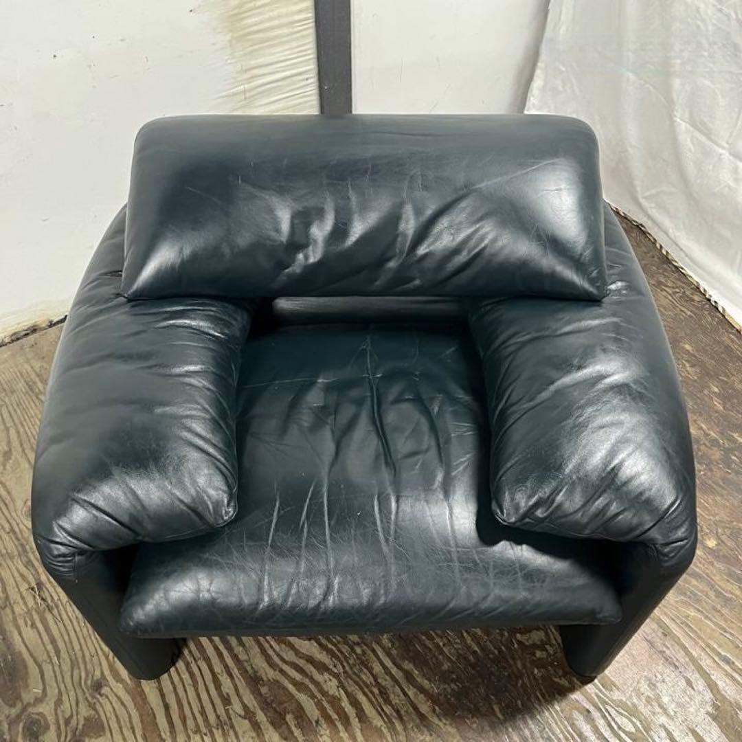 Cassinaカッシーナ 675 MARALUNGAマラルンガ 1人掛けソファ