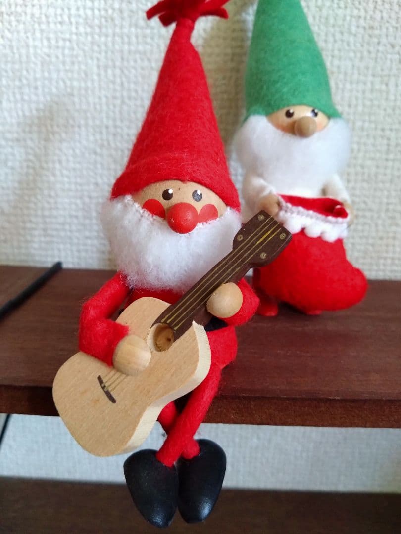 ノルディカニッセ　ニッセサンタ　2体　ギター　くつ下　緑帽子