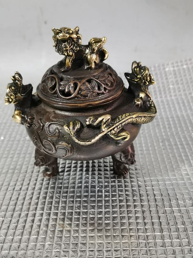 铜 細工 狮子头十二支熏炉 三足香炉茶道香炉 装饰品 工艺品 置物