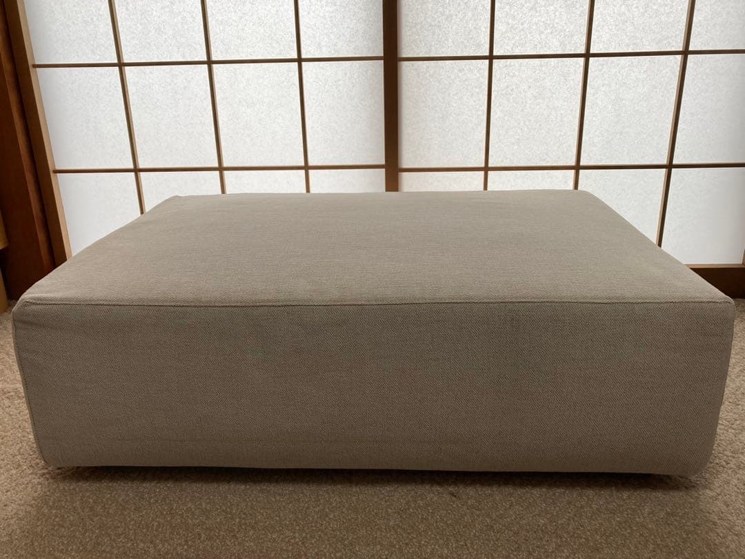 オットマン　MIO more 布張り