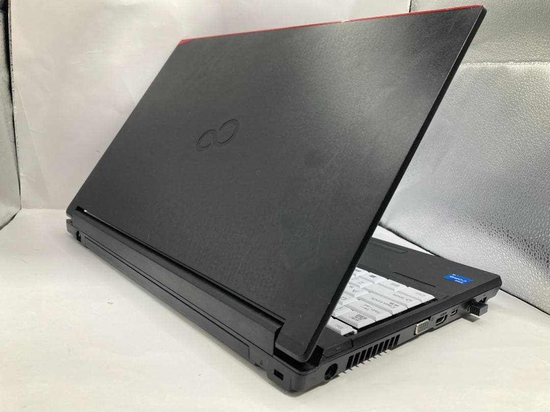 富士通A5511 第11世代i5 16GB 新品SSD512GB Office