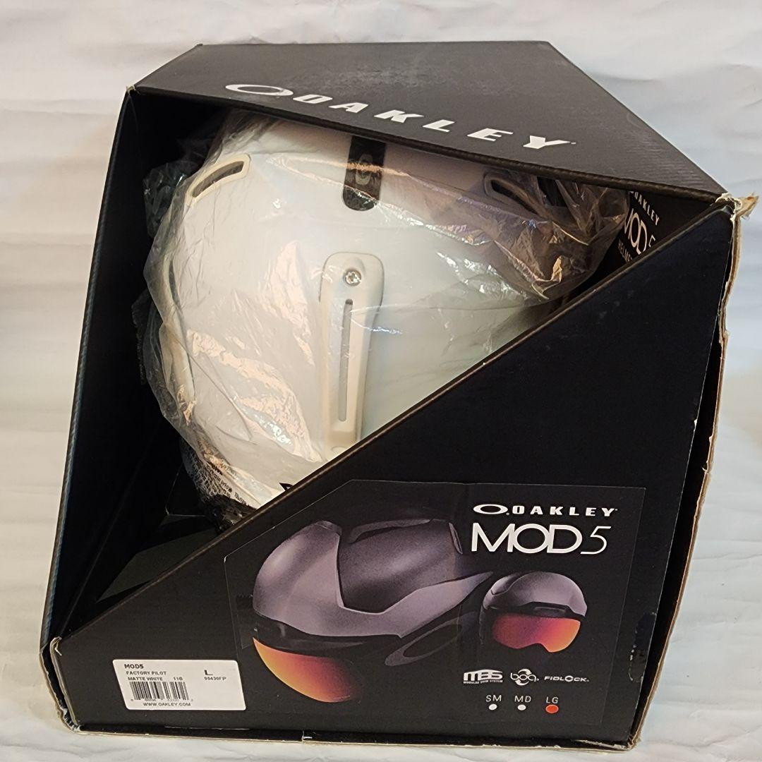 OAKLEY MOD5 ヘルメット ホワイト