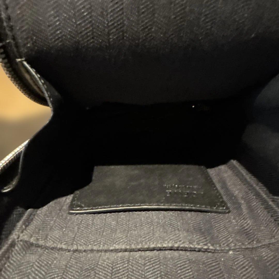 LOEWE レザー ショルダーバッグ ブラック