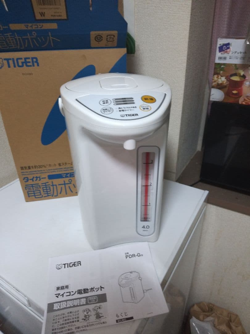 新品未使用2024年製タイガーマイコン電動ポット PDR-G401-W