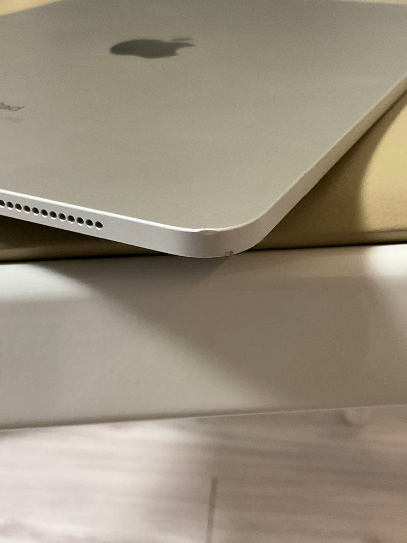 iPadpro（第一世代） 11インチ シルバー wifiモデル　256GB