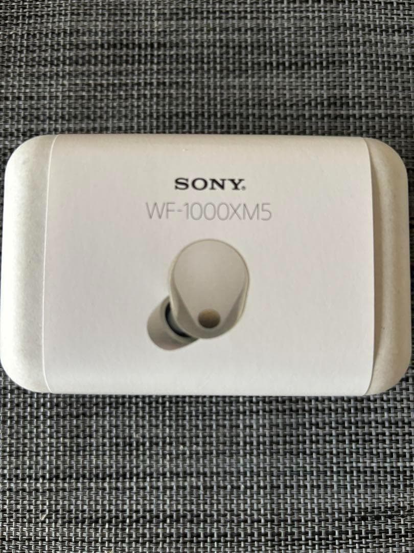 新品 ソニー SONY フルワイヤレスイヤホン WF-1000XM5 シルバー