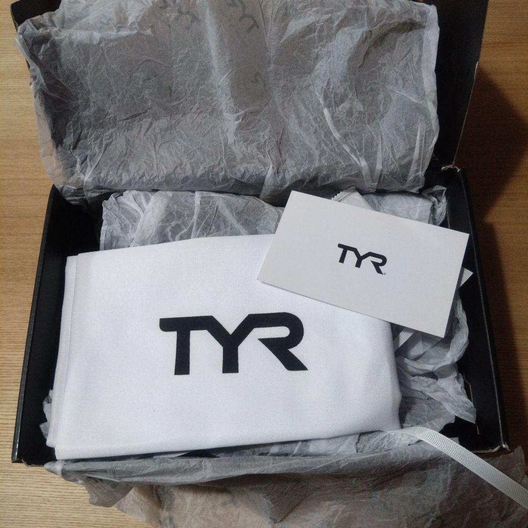 TYRFORCE エリートカーボンリフター　US M7 W8.5 24.6cm