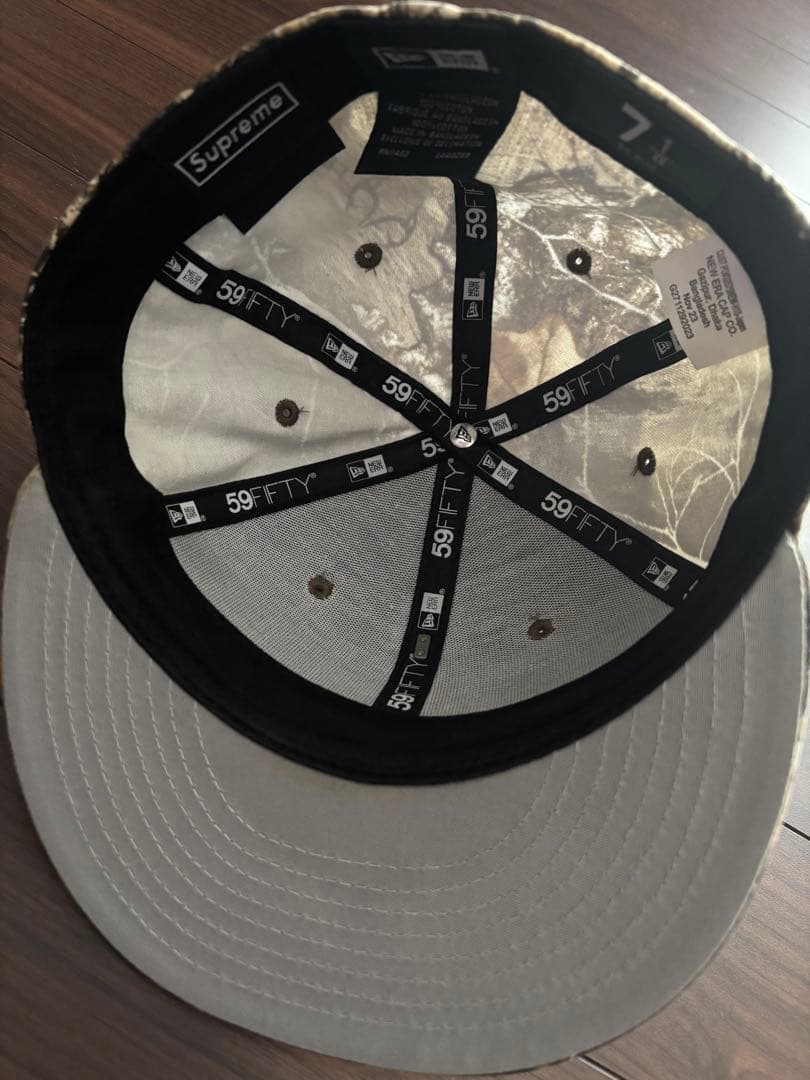 $*$様 Supreme Gold Cross S Logo New Era