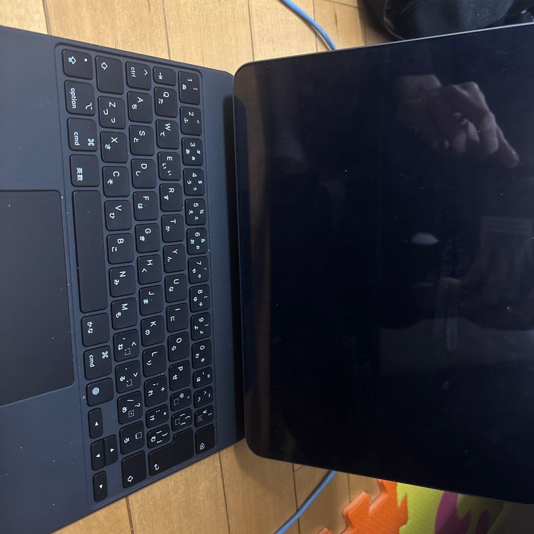 iPad Air2本体 Bluetoothキーボード付き