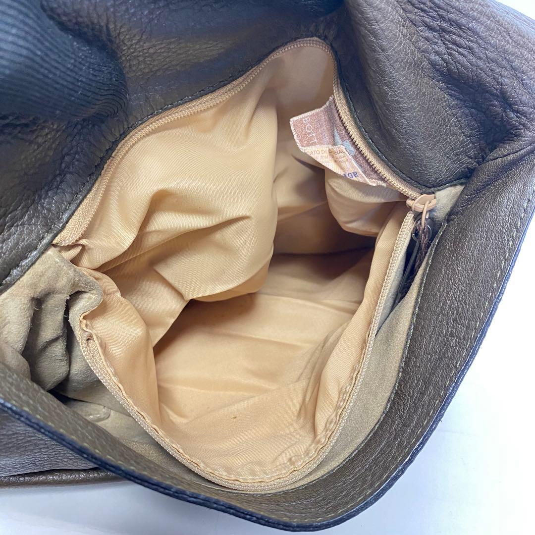 ボッテガヴェネタ レザーショルダーバッグ ブラウン ロゴ入り bottega