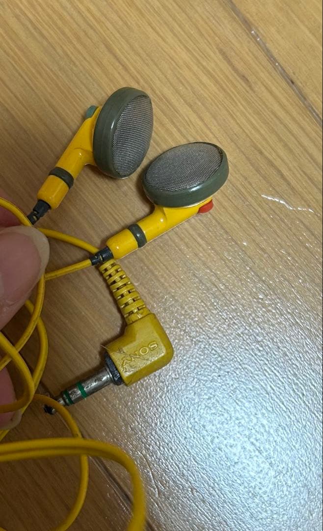 ジャンク　ソニー　SPORTS Walkman カセットプレーヤー