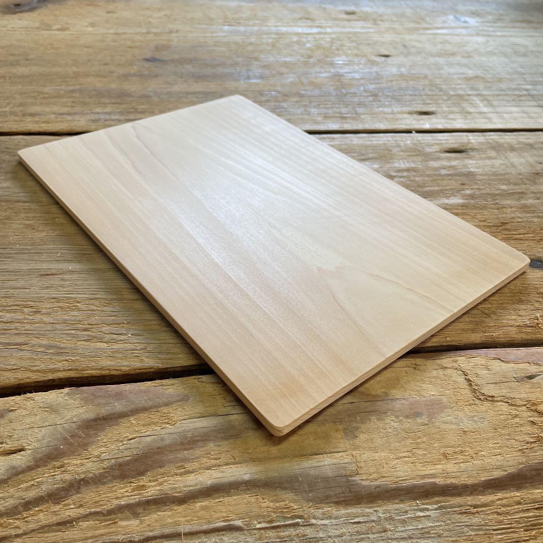 ノエルページ　パン木皿　吉野産檜　約15×18センチ　10枚