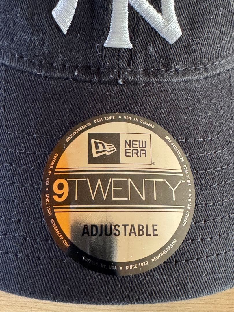 ニューエラ　エメレオンドレ