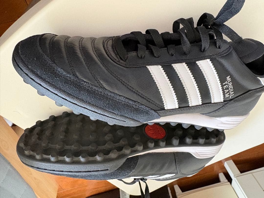 adidas Mundial Team JP28.5 公園で散歩のみ。美品です。