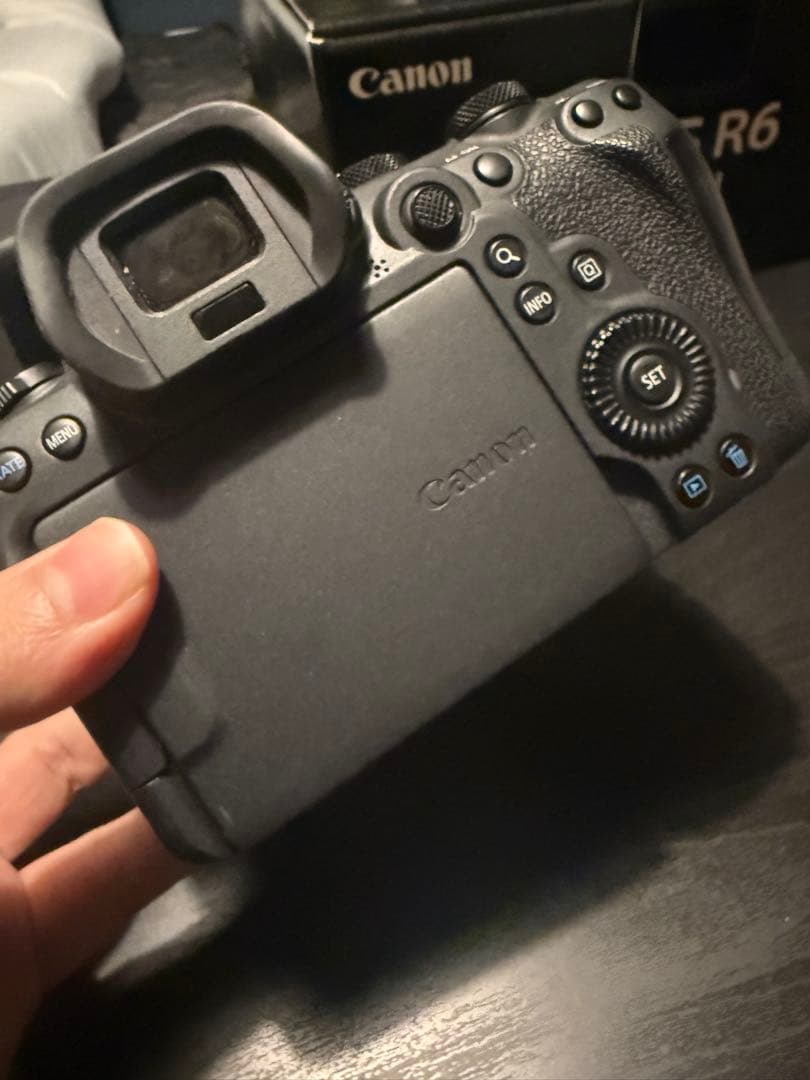 ※１月３０日までCanon EOS R6 Mark II 本体と付属品