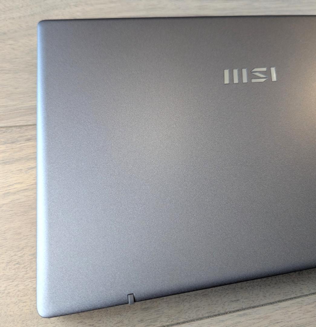 MSI 14インチ Core 7 32GB SSD 1TB バックライト付きキー