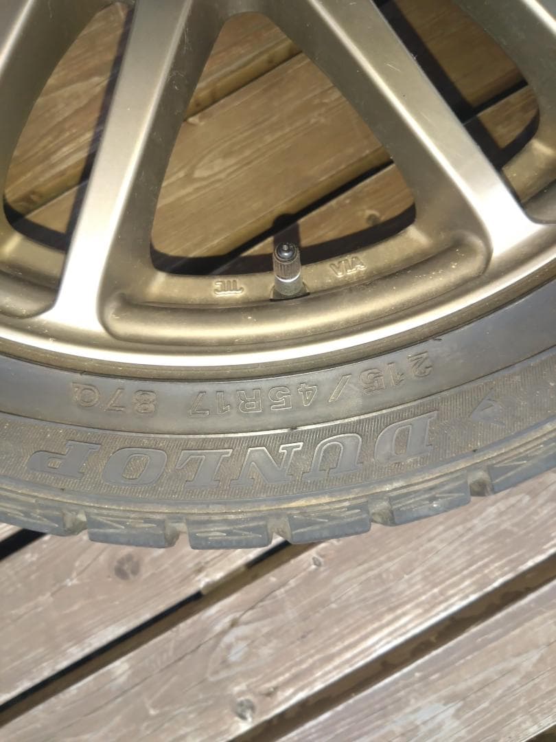 NSC direzza pcd100 5穴 7j タイヤ付き 215/45/17