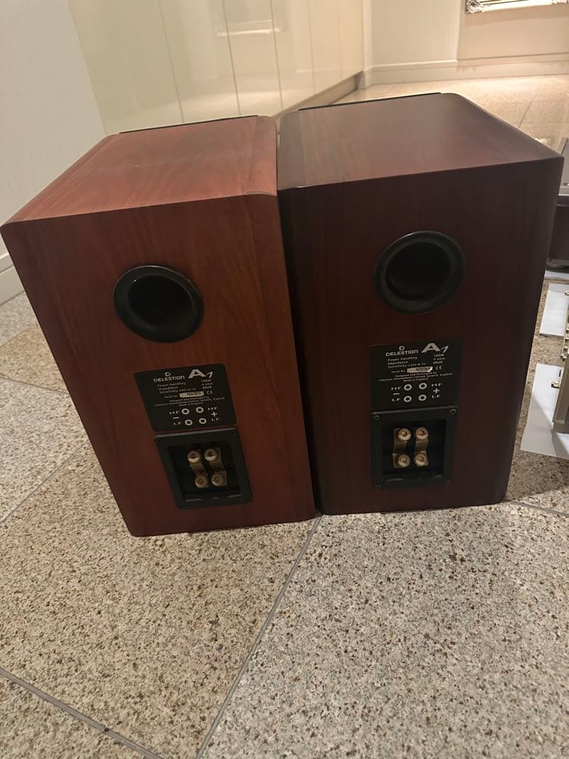 Celestion スピーカー　power handling impedance