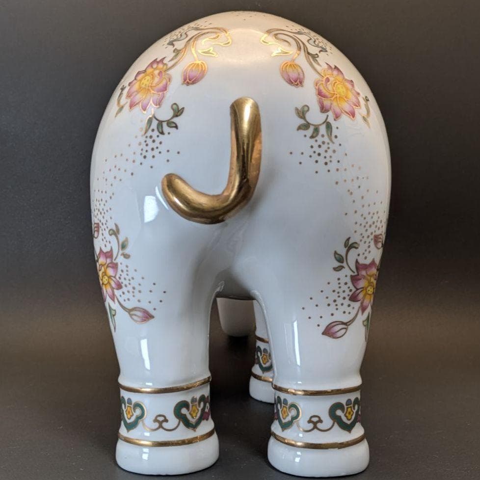 フランクリン・ミント 1989年 皇室の叡智の象 手描き磁器 白象 蓮の花 金彩