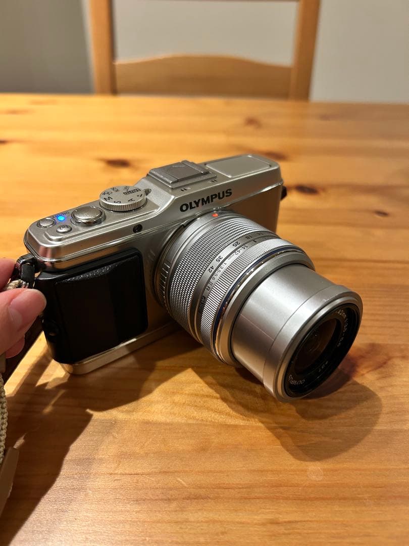 【美品】OLYMPUS オリンパス　ミラーレス一眼 E-P3 レンズキット