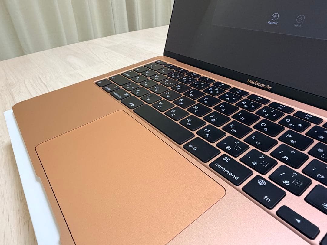 MacBook Air M1チップ　ゴールド　8GBメモリ　256GB SSD