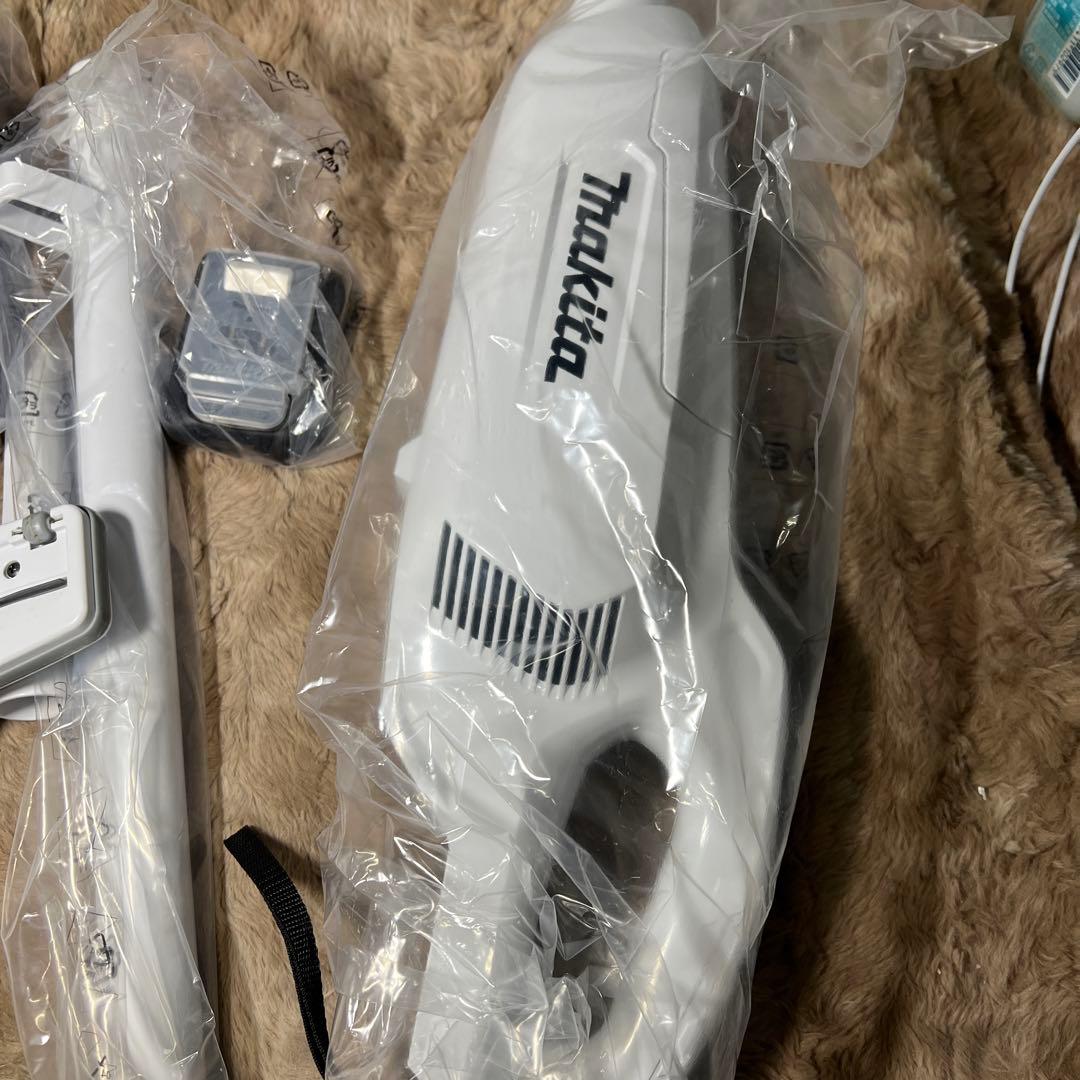 マキタ コードレス掃除機CL107 紙パック式 CL107FDSHW