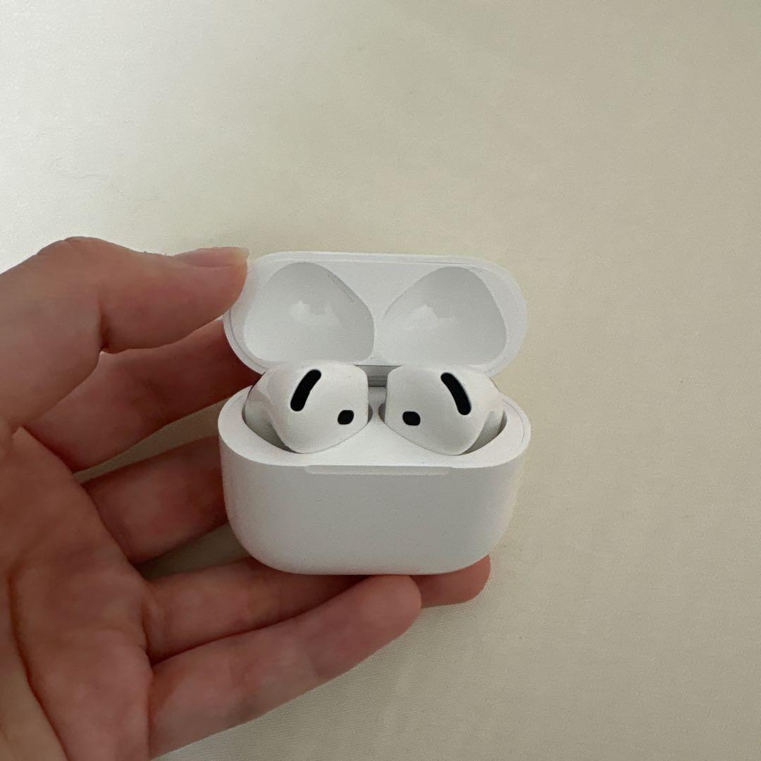 AirPods 4 ANC搭載 ノイズキャンセリング 本体 ホワイト 箱付き