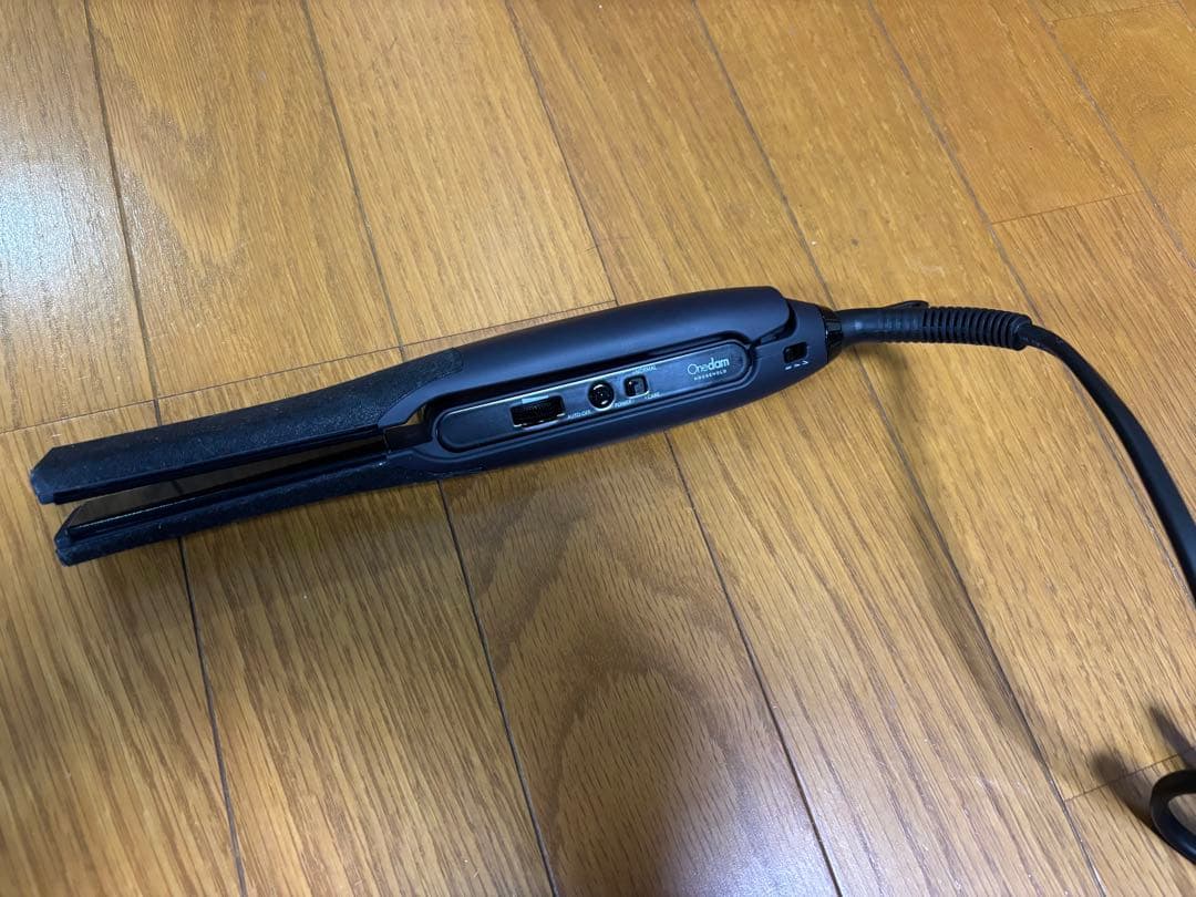 [新モデル2025年3月販売] One damワンダムヘアアイロン