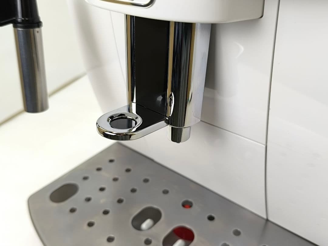 デロンギ　コンパクト全自動コーヒーマシンマグニフィカS ECAM22112W 4