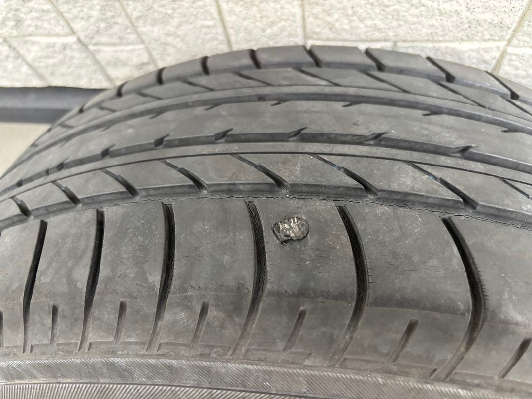 【24時間限定値下げ】17ブラックホイール＆225/60R17タイヤ4本セット