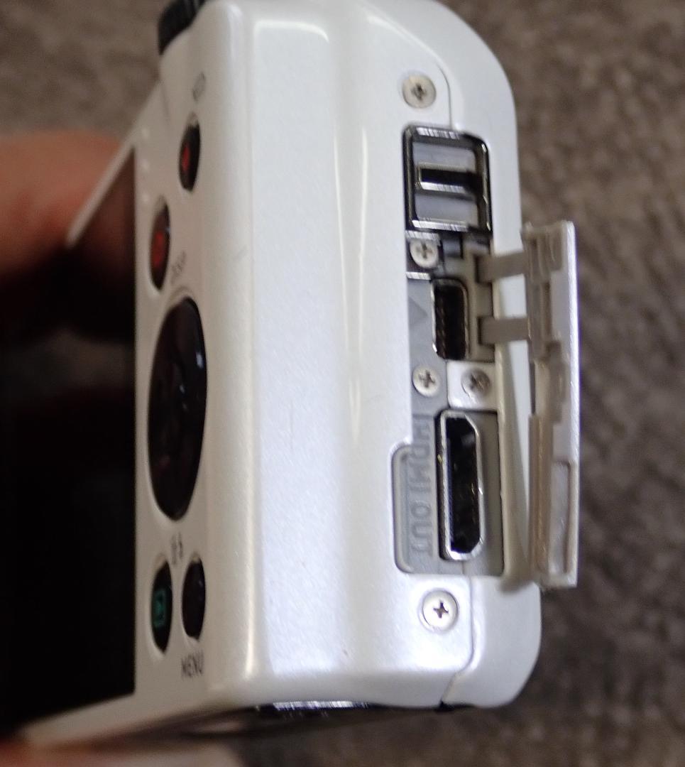 CASIO EXILIM デジタルカメラ EX-ZR200