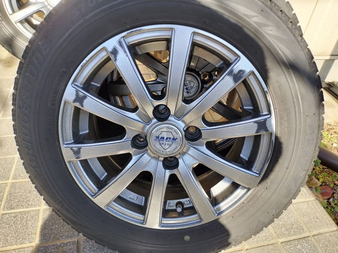 送料無料 美品【14インチ4本】【バリ溝】【165/70R14】ブリザックVRX