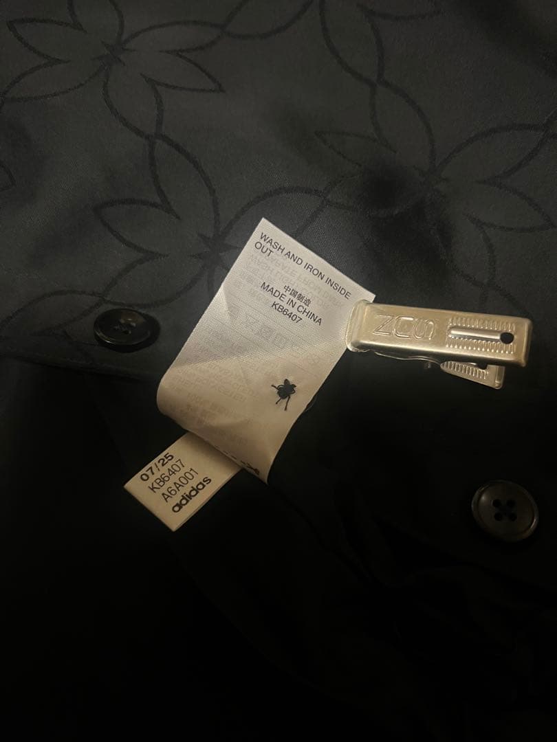 中国限定　新品 M adidas アディダス シャツ