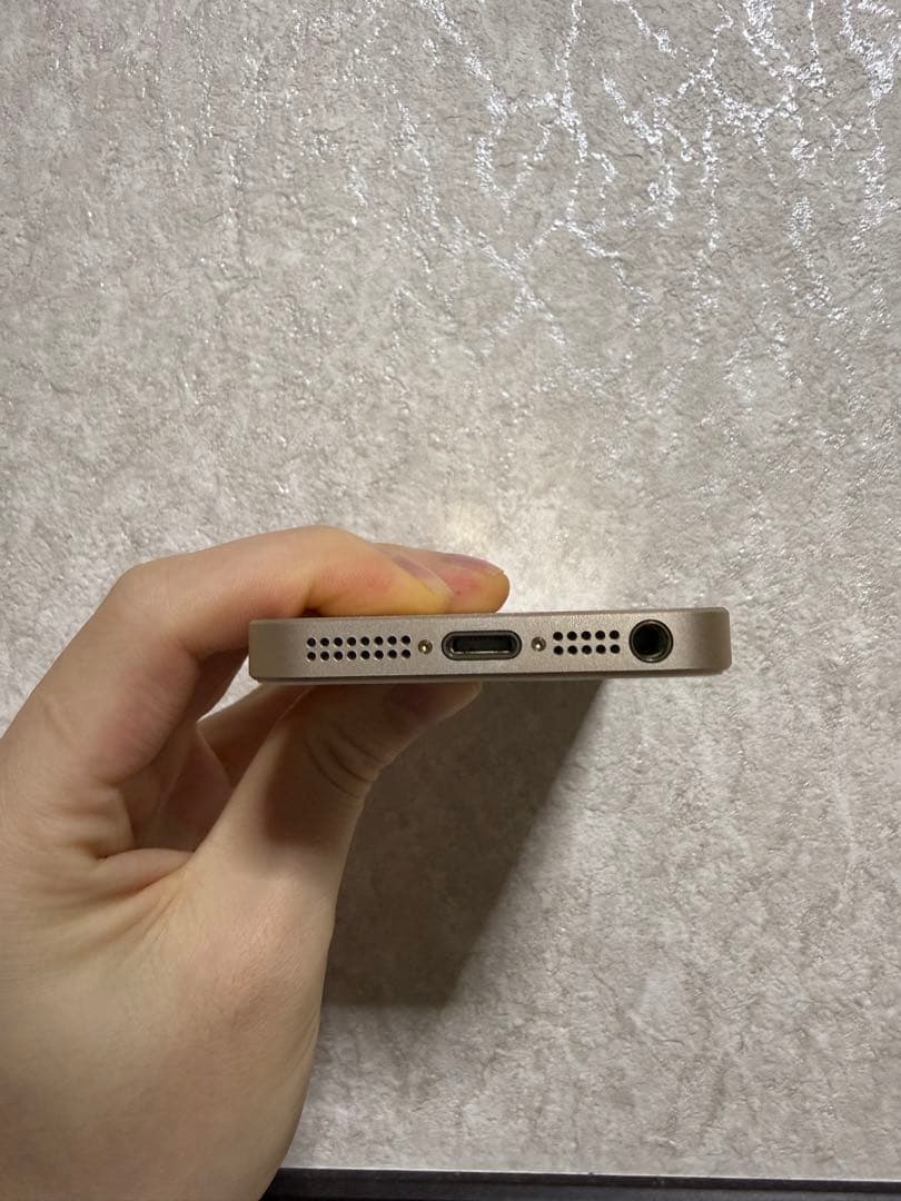 iPhone SE第一世代　128GB ゴールド