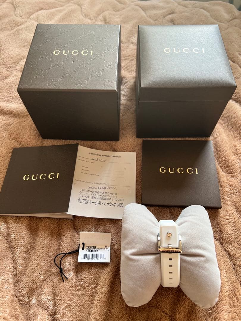 テインGUCCI ホワイトレザー 時計
