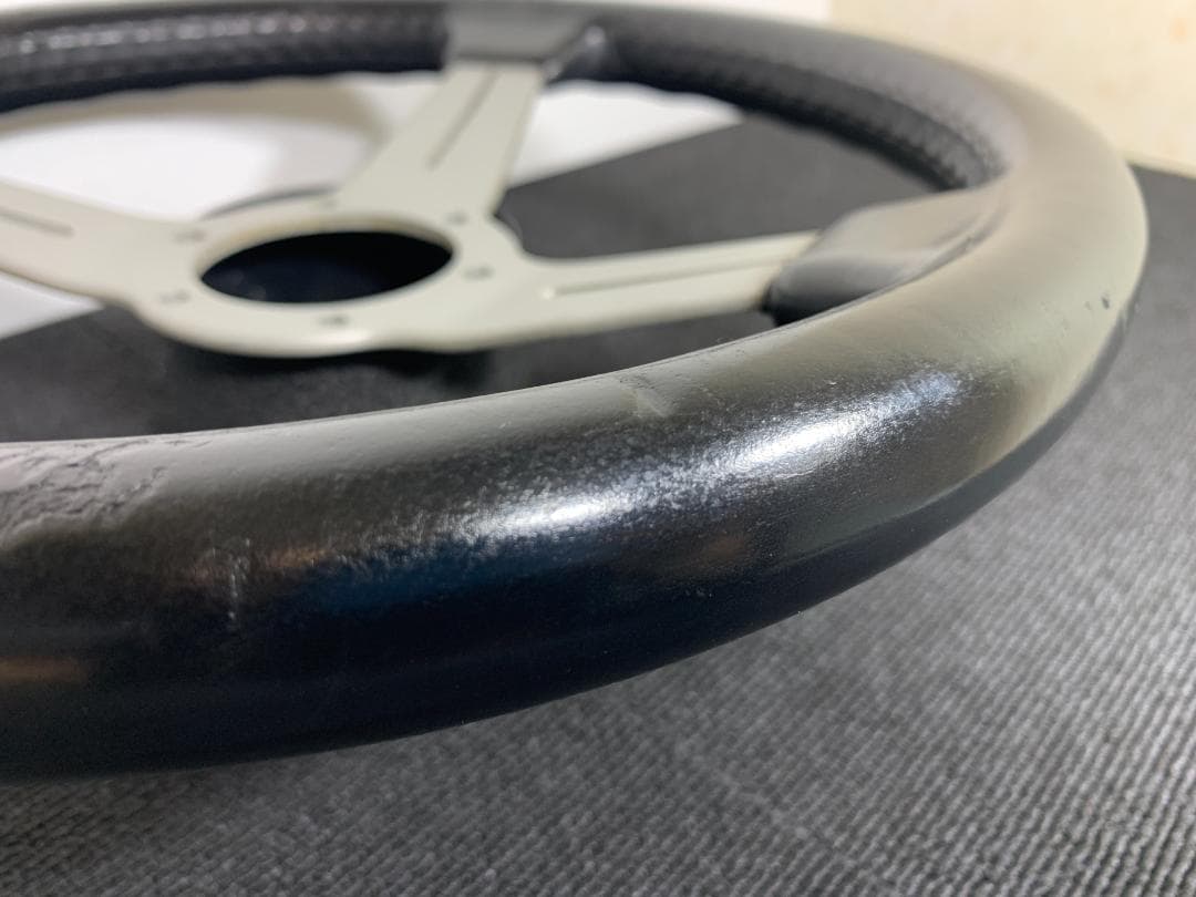 ナルディ クラシック シルバースポーク 33φ レザー 新品ホーンボタン付