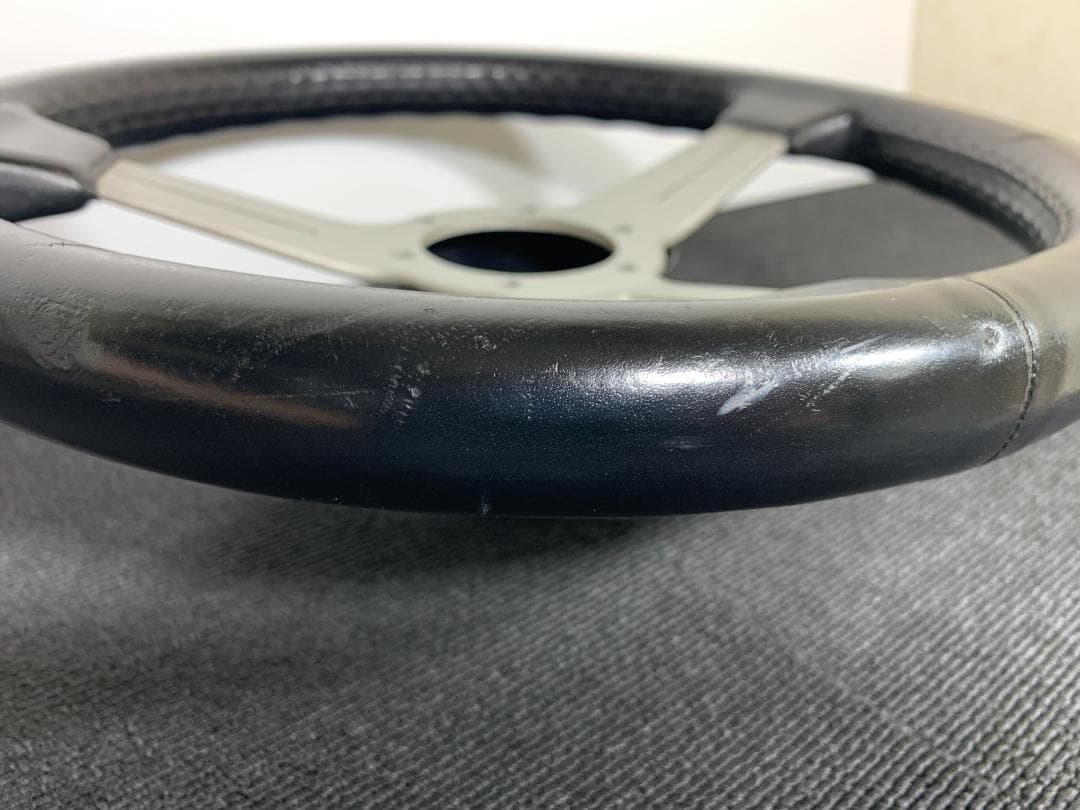 ナルディ クラシック シルバースポーク 33φ レザー 新品ホーンボタン付