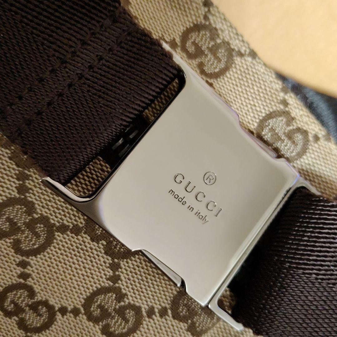 グッチ　ロゴ型押し　GGキャンバス 　ウエストポーチ